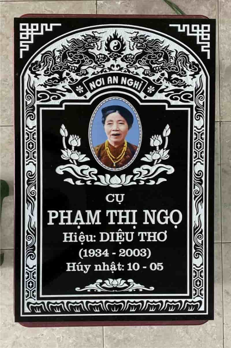 Mẫu Bia Mộ Khắc Nửa Chìm Nửa Nổi